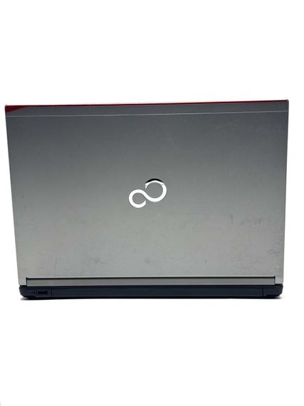 Ноутбук Б-клас Fujitsu LifeBook E746 / 14" (1920x1080) IPS / Intel Core i5-6300U (2 (4) ядра по 2.4 - 3.0 GHz) / 8 GB DDR4 / 256 GB SSD / Intel HD Graphics 520 / WebCam / Win 10 Pro б/в | Зображення 2