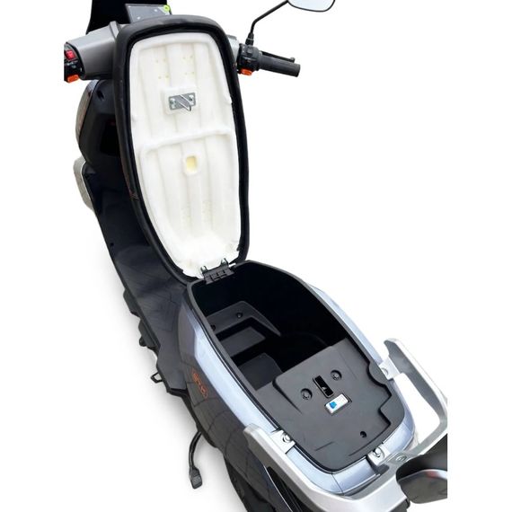 Скутер акумуляторний GTM C-EV 1200 (1200 Вт, 50 км/год, 60 км, до 150 кг) | Зображення 6
