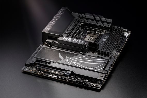 Материнcкая плата ASUS ROG MAXIMUS Z890 HERO s1851 Z890 4xDDR5 M.2 Thunderbolt HDMI Wi-Fi BT ATX 90MB1ID0-M0EAY0 | Зображення 3