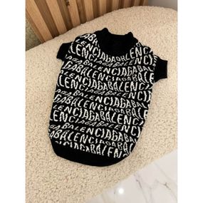 Брендовый свитер для собак BALENCIAGA мелкие белые буквы, черный