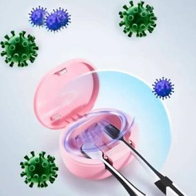 Стерилізатор ультрафіолетовий для зубних щіток портативний Рожевий