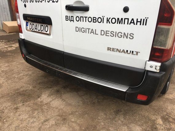 Накладка на задний бампер (нерж) для Renault Master 2011↗ гг. | Зображення 1