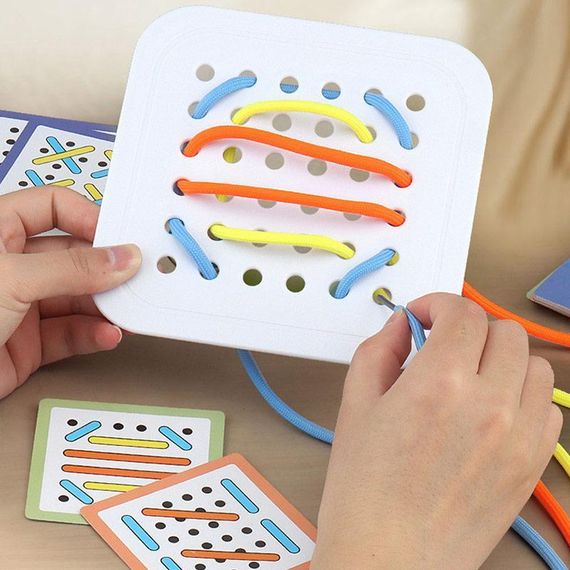 Настільна інтерактивна гра Ummi 22050 Competition Sew Fast White | Зображення 2