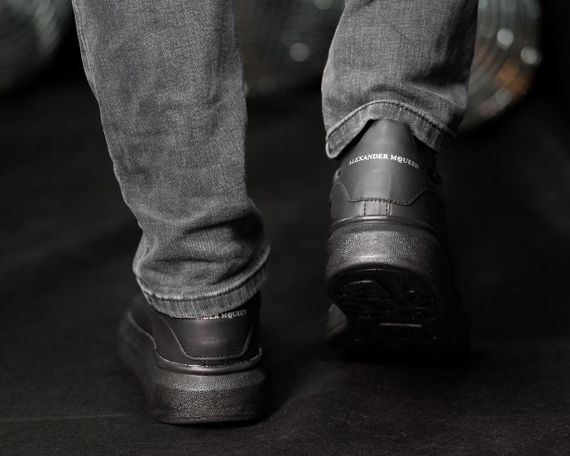 Кросівки Alexander McQueen Full Black / Маквіни чорні з чорною підошвою | Зображення 4