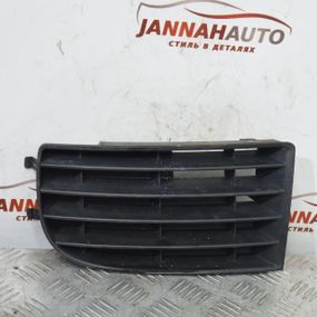 Решітка бампера ліва Volkswagen Golf V 2003-2009 Решітка радіатора передня ліва Фольксваген Гольф 1K0853665