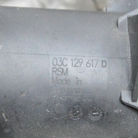 Повітропровід 1.4 TSI Volkswagen Golf V Touran 2003-2015 Патрубок повітря Фольксваген Гольф 5 Туран 03C129617D | Зображення 4