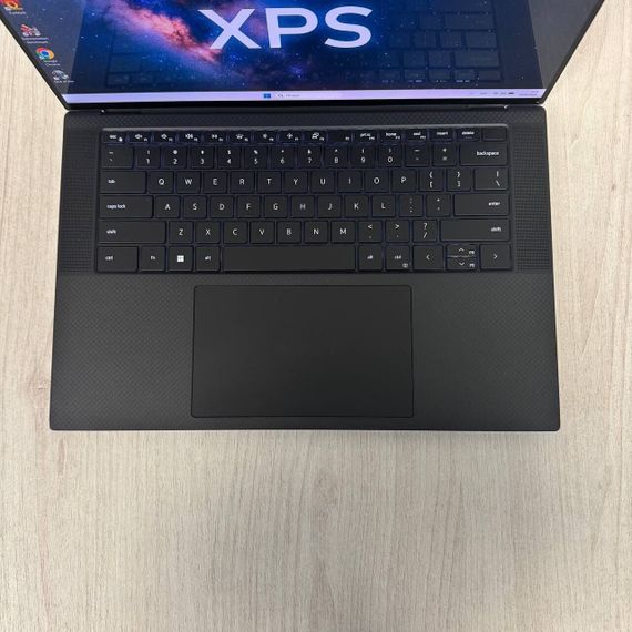 Ігровий ноутбук Dell XPS 15 9530 / 15.6" (3840x2160) IPS Touch / Intel Core i9-13900H (14 (20) ядер по 2.6 - 5.4 GHz) / 16 GB DDR5 / 512 GB SSD / nVidia GeForce RTX 4070, 8 GB GDDR6, 128-bit / WebCam б/в | Зображення 3