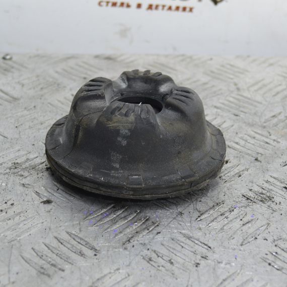 Підшипник опорний амортизатора Seat Exeo верхня опора стійки Сеат Ексео 8E0412377