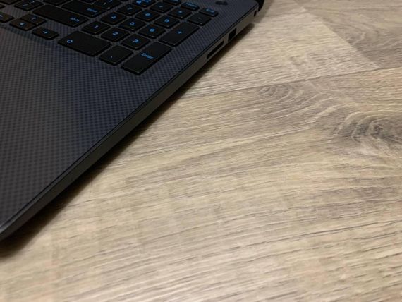 Ноутбук Dell  15.6 FHD + Core i5 + GTX 1050 + SSD + 16 Ram | Зображення 3
