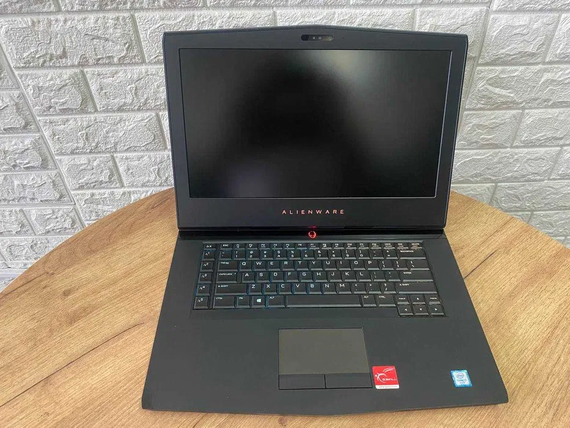 Ноутбук Dell Alienware 15 R3 15.6"FHD/IPS/120Hz/i7 6700HQ/32Gb/SSD500Gb/GTX1070-8Gb | Зображення 4
