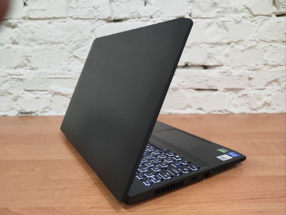 Игровой ноутбук Lenovo IdeaPad Gaming 3 15IHU6 / 15.6" (1920x1080) IPS / Intel Core i5-11300H (4 (8) ядра по 2.6 - 4.4 GHz) / 16 GB DDR4 / 480 GB SSD / nVidia GeForce RTX 3050, 4 GB GDDR6, 128-bit / WebCam б/у | Зображення 4