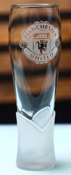 Пивний келих крафтовий 440 мл ФК Манчестер Юнайтед FC Manchester United з гравіюванням подарунок для фаната ФК  футбол | Зображення 1