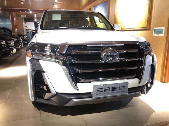 Комплект обвісів 2016-2024 (Limgeni) для Toyota Land Cruiser 200 | Зображення 9