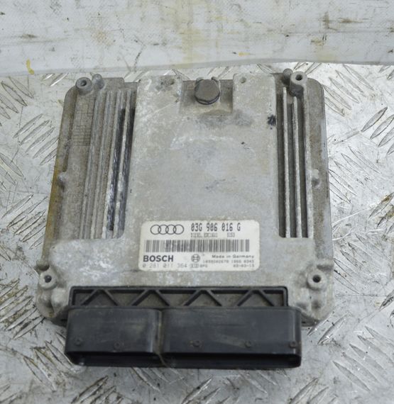 Блок керування двигуном 2.0 TDI Audi A3 8P 2003-2012 Комп'ютер ЕБУ мотора Ауді а3 8р 03G906016G 0281011364