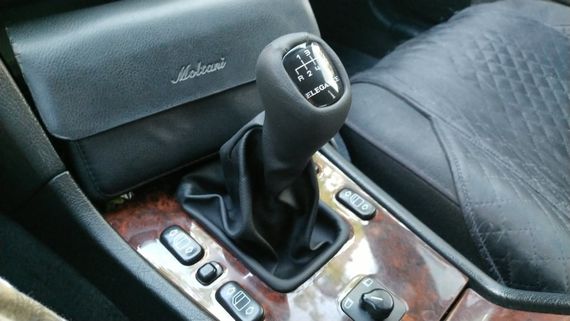 Чохол КПП -2024 ручка Elegance (кожзам) для Mercedes C-class W202 1993-2001 рр | Зображення 2