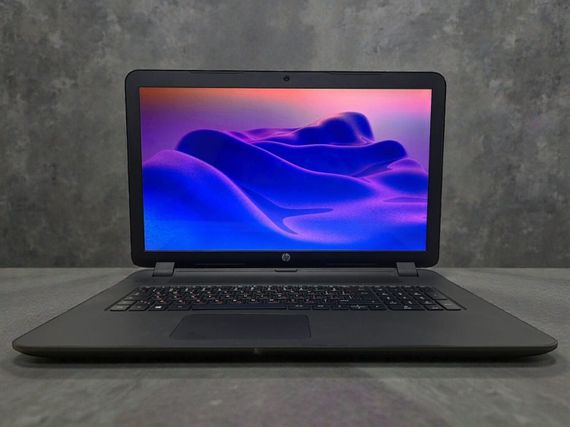 Ноутбук Б-клас HP 17-p023ng / 17.3" (1600x900) TN / AMD E1-6010 (2 ядра по 1.35 GHz) / 4 GB DDR3 / 120 GB SSD / AMD Radeon R2 Graphics / WebCam / DVD-ROM / Без АКБ б/в | Зображення 1