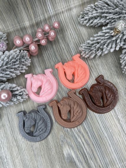 Мыло ручной работы «Подковое с лошадью», сувенирное мыло на Новый год | Зображення 1