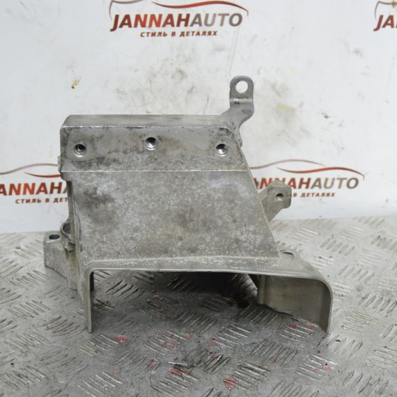 Кронштейн опора двигуна 1.0 / 1.4 TSI Audi A1 Подушка двигуна Ауди а1 04C199207F