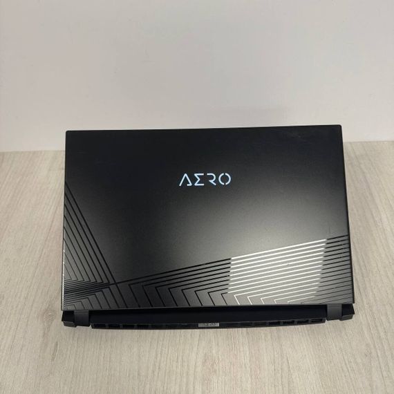 Ігровий ультрабук Б-клас Gigabyte Aero 15 OLED YC / 15.6" (3840x2160) OLED / Intel Core i7-10850H (6 (12) ядер по 2.7 - 5.1 GHz) / 16 GB DDR4 / 512 GB SSD / nVidia GeForce RTX 3080, 8 GB GDDR6, 256-bit / WebCam б/в | Зображення 7