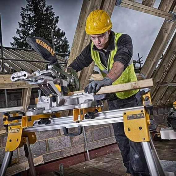 Пила торцювальна акумуляторна DeWalt без АКБ та ЗП DCS365N | Зображення 5