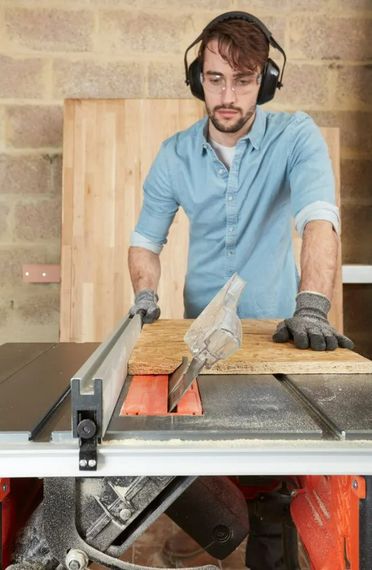 Пила настільна мережева Black&Decker BES720 | Зображення 1