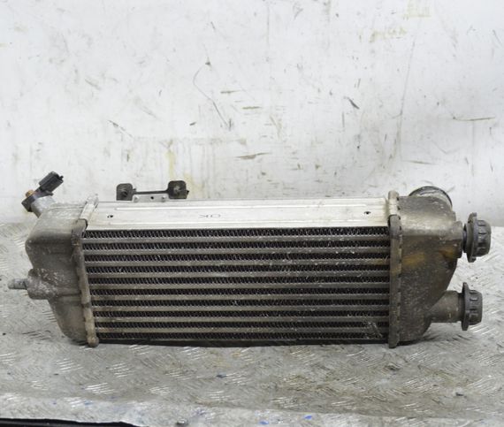 Радіатор інтеркулера Hyundai i30 1.6 CRDi радіатор інтеркуллера Хюндай і30 282702A62X | Зображення 1