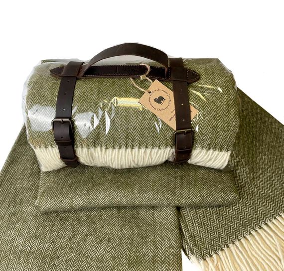 Плед вовняний Love You тревел олива з ременем 140x200 см (6032P)