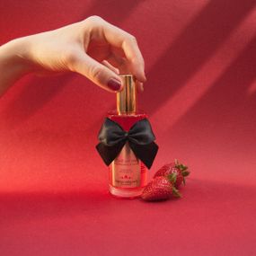 Зігріваюча масажна олія Bijoux LIGHT MY FIRE суниця та мед