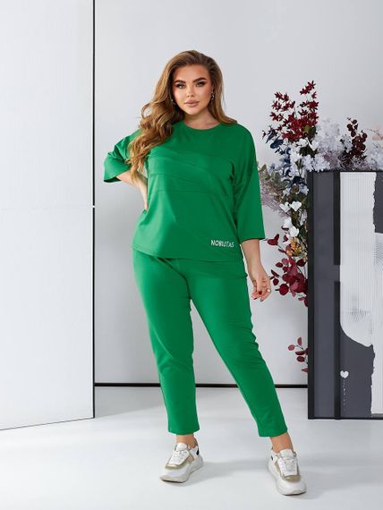 Женский спортивный прогулочный костюм с укороченными штанами NB24003 зеленый, размер 54/56