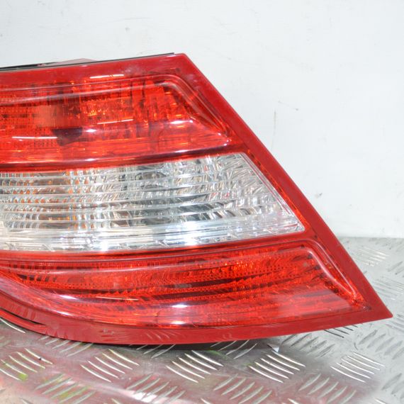 Ліхтар задній лівий Mercedes C-Class W204 2007-2011 седан дорестайл Фара стоп задня ліва Мерседес в204 2048200164 | Зображення 2