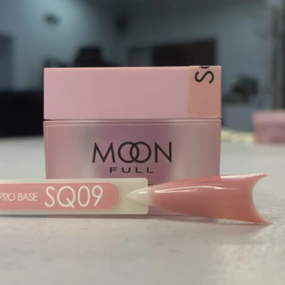База для ногтей MOON FULL Nude Pro Base SQ09 30мл HEMA & TPO FREE