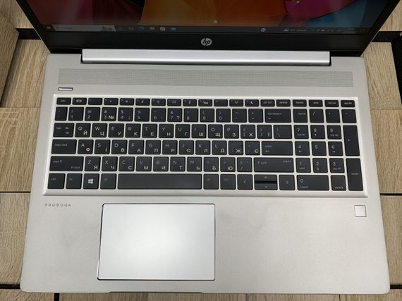 Ультрабук Б-класс HP ProBook 455 G7 / 15.6" (1920x1080) IPS / AMD Ryzen 5 4500U (6 ядер по 2.3 - 4.0 GHz) / 8 GB DDR4 / 250 GB SSD / AMD Radeon Graphics / WebCam / HDMI б/у | Зображення 2