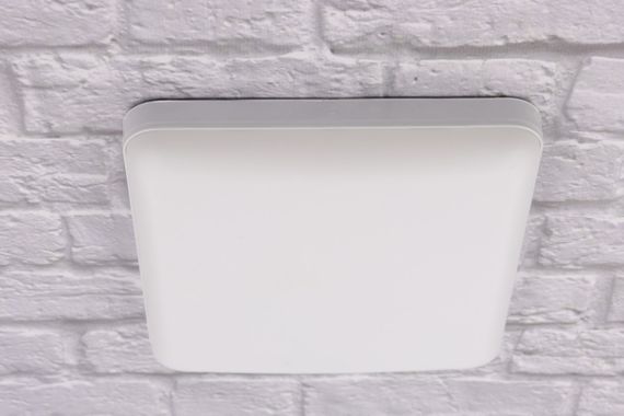 Сучасний квадратний світильник стельовий LED для кімнати кухні ванної 25163 Білий 3х17х17 см.