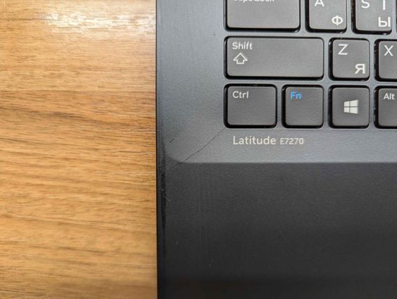 Нетбук Б-клас Dell Latitude E7270 / 12.5" (1366x768) TN / Intel Core i5-6300U (2 (4) ядра по 2.4 - 3.0 GHz) / 8 GB DDR4 / 240 GB SSD / Intel HD Graphics 520 / WebCam / HDMI / Windows 10 б/в | Зображення 2