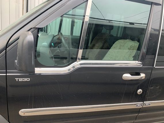 Зовнішня окантовка вікон (2 шт., нерж.) Carmos - Турецька сталь для Ford Connect 2002-2006 рр | Зображення 4