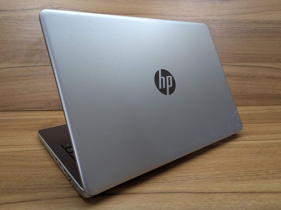 Ноутбук Б-класс HP 14-dk0002dx / 14" (1366x768) TN / AMD A9-9425 (2 ядра по 3.1 - 3.7 GHz) / 8 GB DDR4 / 240 GB SSD / AMD Radeon R5 Graphics / WebCam / Windows 10 б/у | Зображення 5