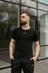 Футболка Nike чорна (лого центр) (1324714427)