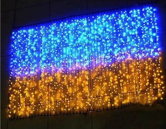 Гирлянда-штора светодиодная "Прапор Украины", 420 Led, 2.4*1.2 м, прозрачный шнур, желто-синяя | Зображення 2
