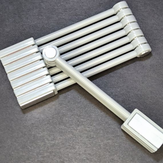 Сірий двосторонній магніт для гель-лаку котяче око