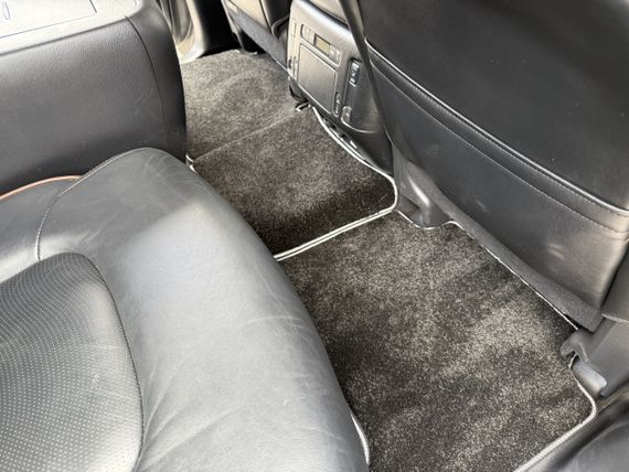 Килимки текстильні Deluxe (3 ряди, чорний) для Nissan Patrol Y62 2010-2024 рр | Зображення 3