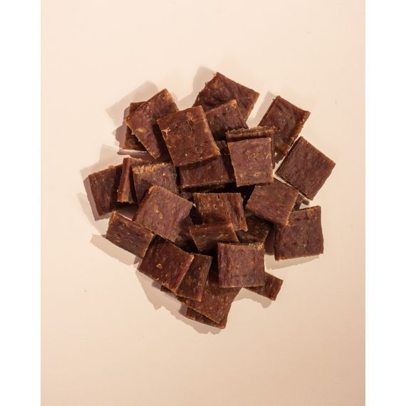 Ласощі HalfHalf м ясні шматочки для котів, із куркою 50 г | Зображення 1