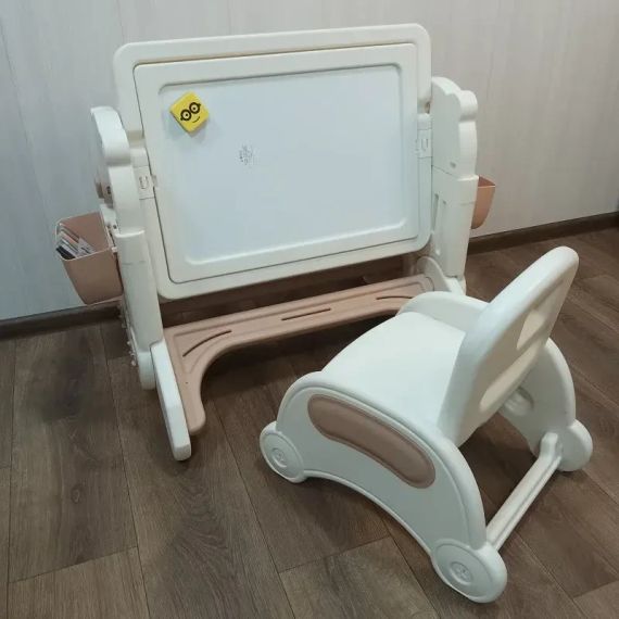 Дитячий стіл-трансформер зі стільцем / Столик для творчості двосторонній з основою для конструктора, мольбертом, пісочницею, | Зображення 1