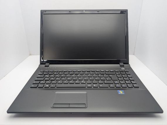 Ноутбук Terra Mobile 15128 / 15.6" (1366x768) TN / Intel Core i3-2330M (2 (4) ядра по 2.2 GHz) / 8 GB DDR3 / 160 GB HDD / Intel HD Graphics 3000 / WebCam / DVD-ROM б/в | Зображення 2