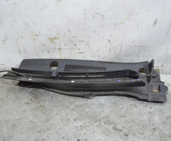 Накладка лобового скла ліва Mazda 6 2008-2012 Накладка жабо ліва Мазда 6 GS1F507S1LH