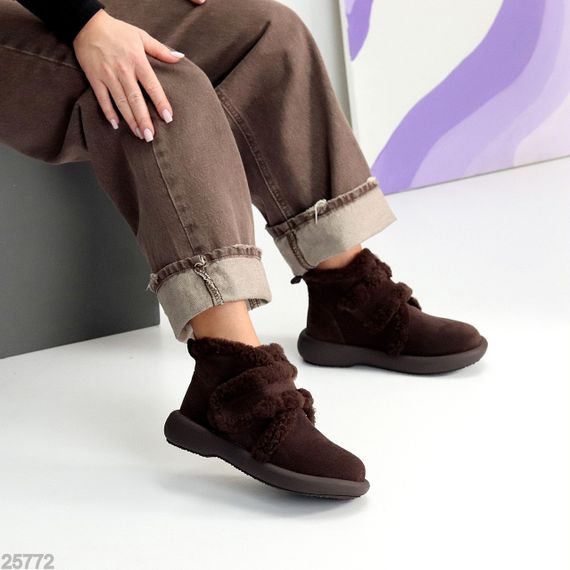 Удобные теплые замшевые зимние шоколадные ботинки на липучке | Зображення 7