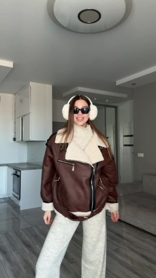 Дубленка OVERSIZE из эко-кожи женская с белым мехом, цвет коричневый S-M | Зображення 1