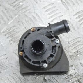 Помпа водяная Volkswagen Golf Passat Polo 2010-2024 Насос системы охлаждения Фольксваген 5G0965567A