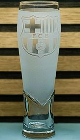 Пивной бокал крафтовый 440 мл Barcelona с гравировкой подарок для фаната ФК Барселона футбольный матовый