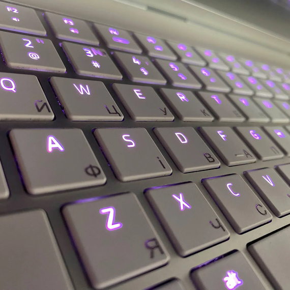 Ігровий ноутбук Б-клас Razer Blade 15 / 15.6" (1920x1080) IPS / Intel Core i7-8750H (6 (12) ядер по 2.2 - 4.1 GHz) / 32 GB DDR4 / 1000 GB SSD / nVidia GeForce RTX 2060, 6 GB GDDR6, 192-bit / WebCam б/в + Подарунок Бездротова миша / USB | Зображення 5