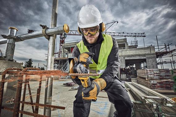 Шлифмашина угловая - болгарка аккумуляторная бесщёточная 125мм DeWALT DCG405P3 | Зображення 2
